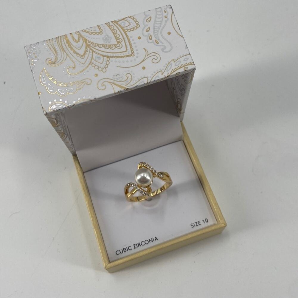 NIB mermaidcore faux Pearl cubic zirconia gold ring size 10